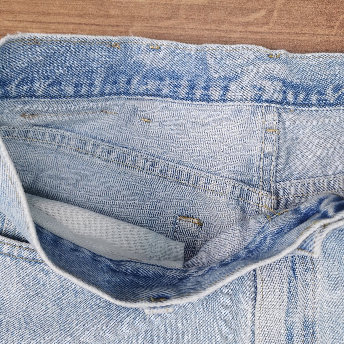 Vintage Lee Light Wash Blue Denim Shorts Jorts W34
