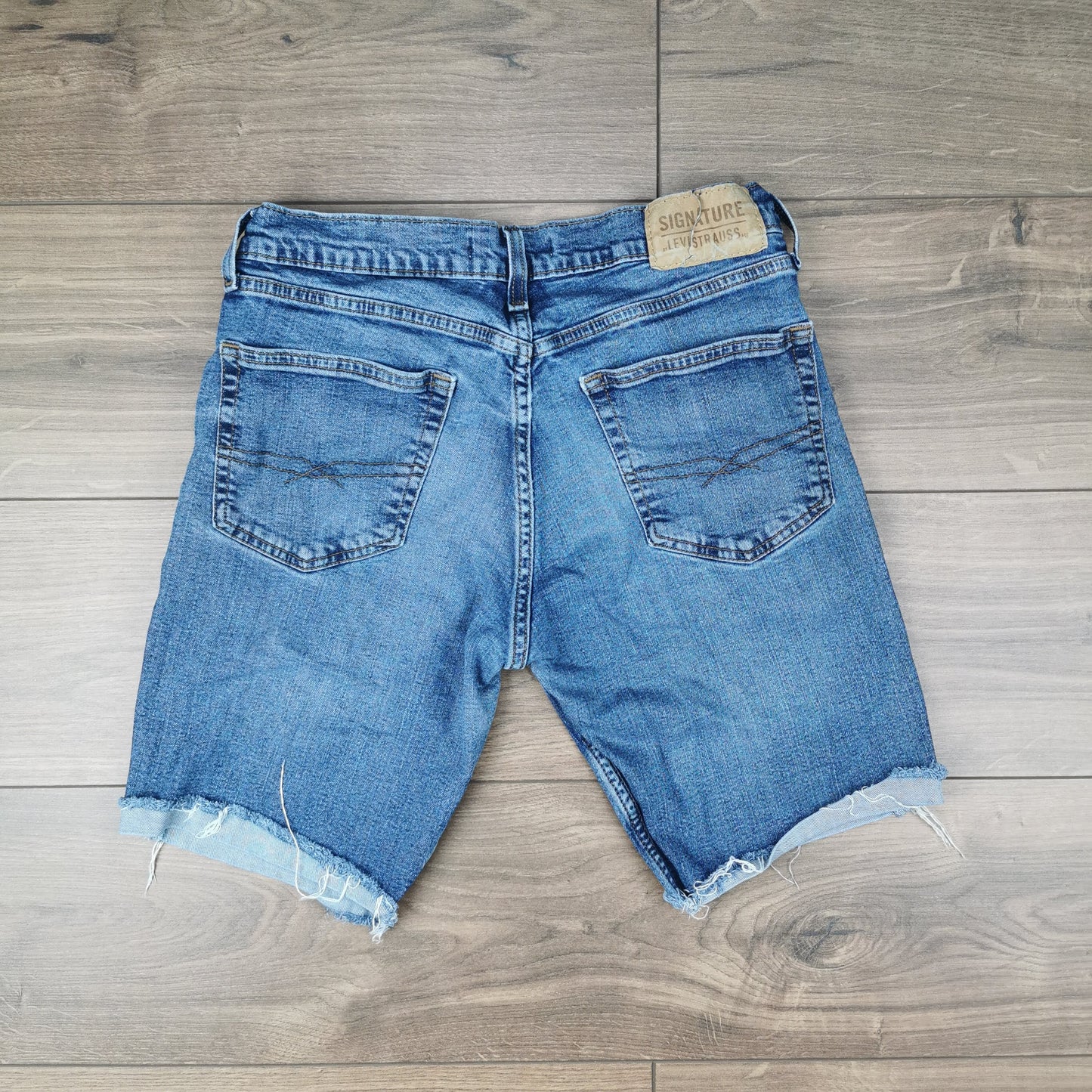 Vintage Signature By Levi's Strauss Slim Fit Blue Denim Jean Shorts Jorts W31